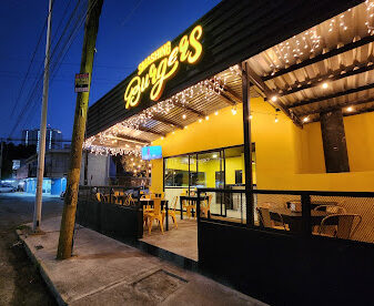 smashing burgers mitras centro monterrey